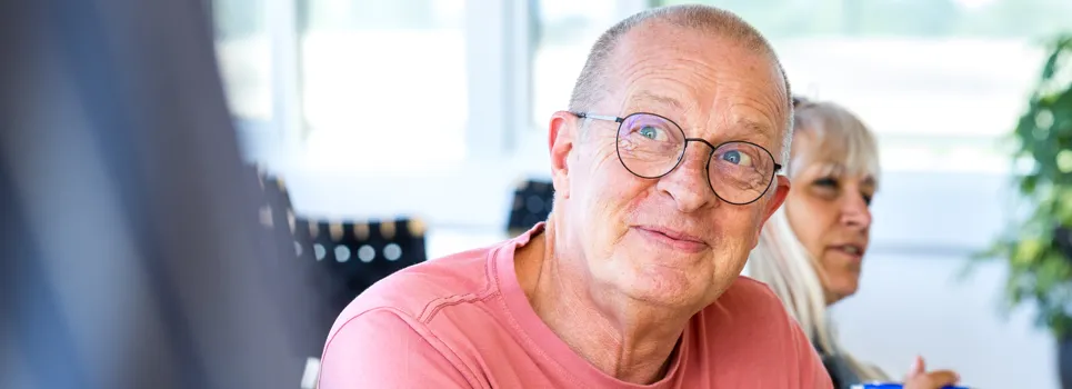Man och kvinna i samtal